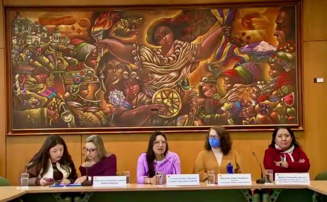 Speakers and moderator during the OWSD Ecuador dialogue event at Universidad Andina Simón Bolívar, held as part of the 8 March activities.