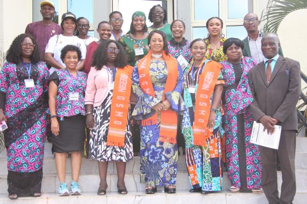 A group photograph with Her Excellency 