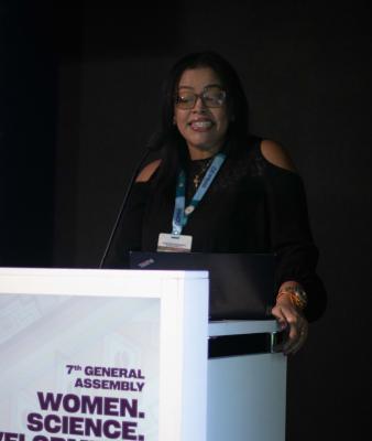 Luisa Echeverría-King makes a speech at the 7th OWSD General Assembly