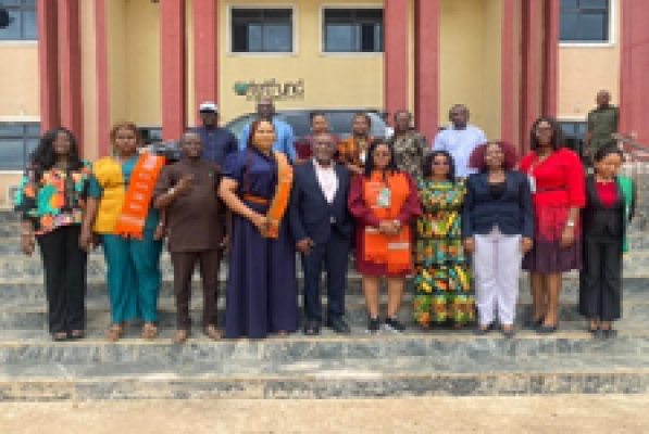 LOC MEMBERS WITH THE VICE CHANCELLOR AND THE SPEAKERS