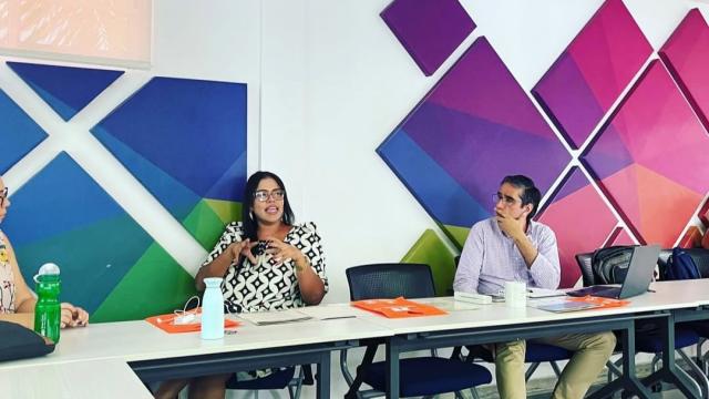 Luisa Echeverria King giving a masterclass at Universidad Simón Bolívar in Barranquilla, Colombia
