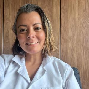 Sonia Ruiz. Ingeniera Química: Master en Diseño y Gestión de Procesos enfasis en Bioprocesos. Doctorado en Biocienciencias